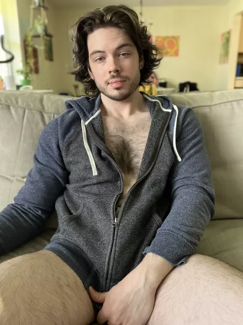 No time to go to the bed, we'll just fuck on the couch