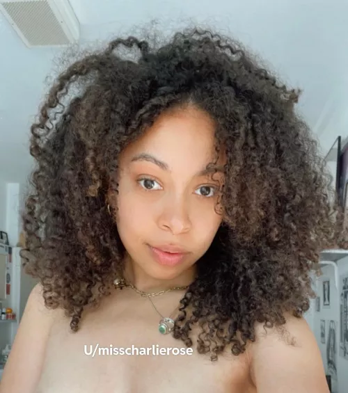 No-makeup and messy hair. Hope you like it