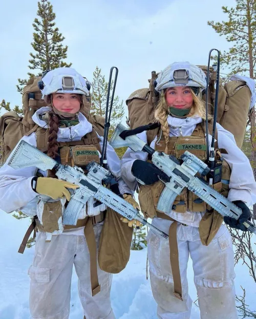 Norwegian Conscripts at the Russian Border