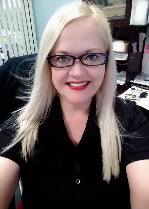 Not a sexy pic, however one of the rare occasions that I wore my glasses.