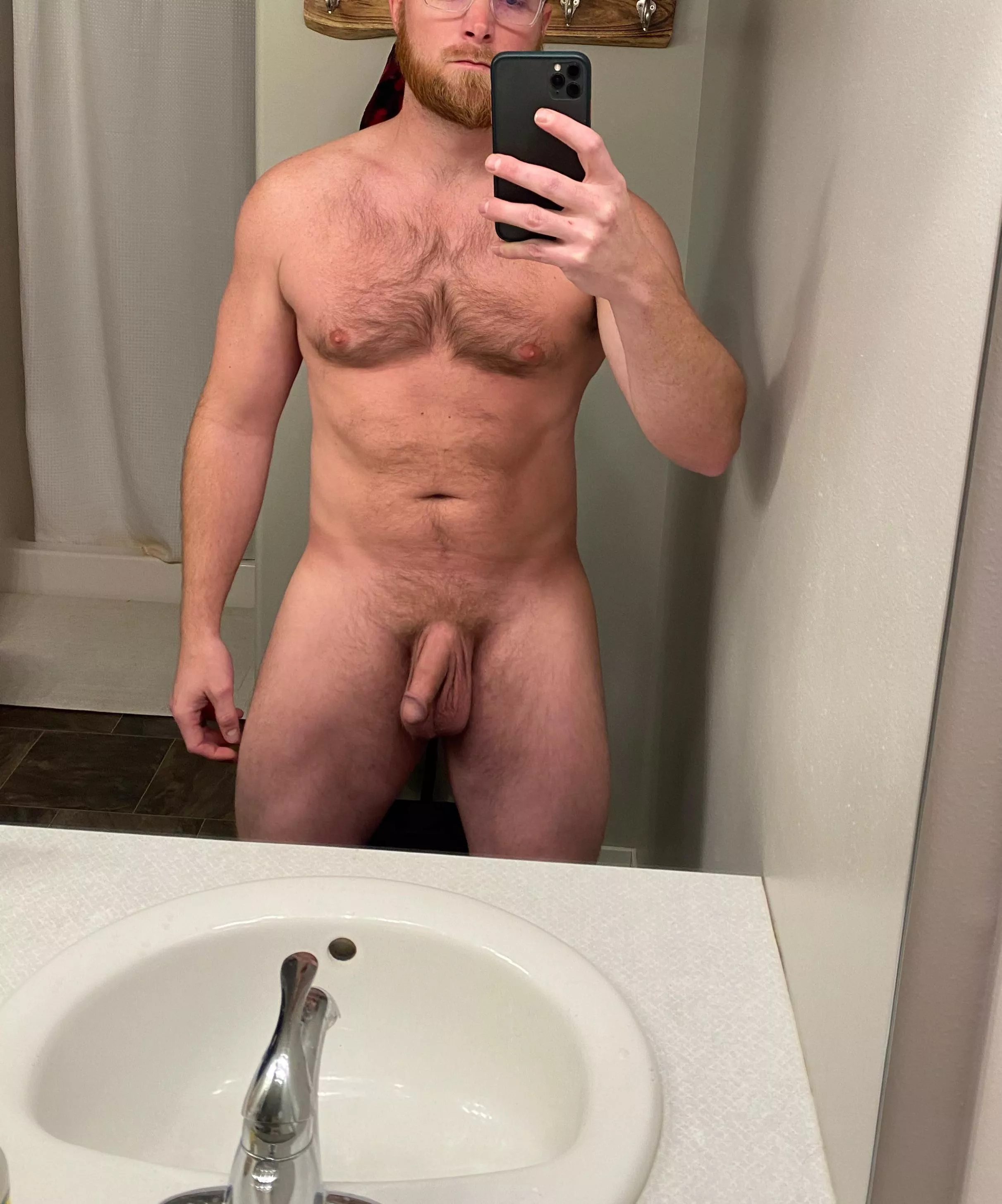 Not much of a boner… but a little bit of beard. Not much of a boner… but a little bit of beard.