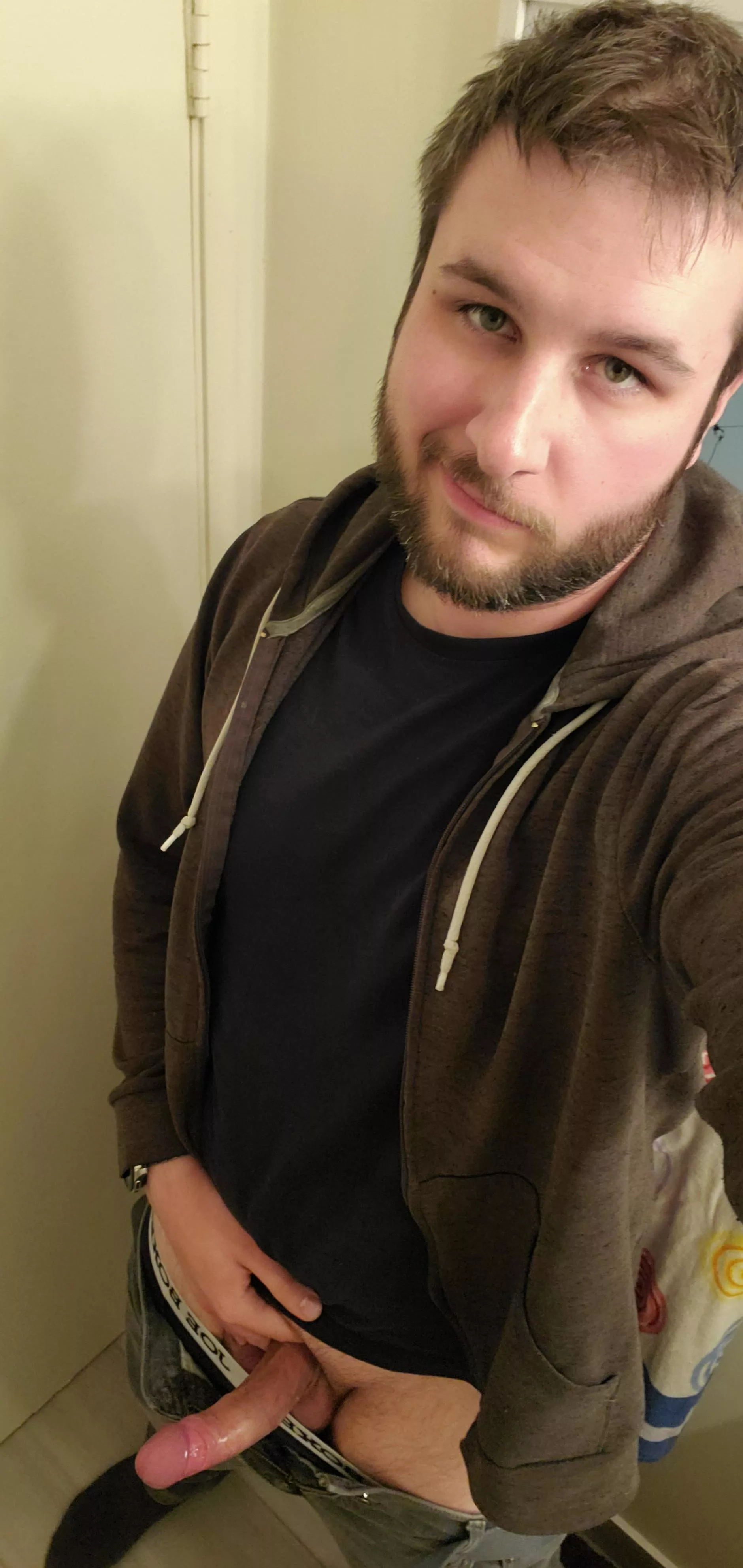 Not my place. Who feels like entertaining tonight? 😋