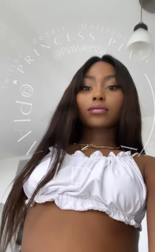 Nothing feels better than submitting to a young, bratty and dominant latina💋[domme][oc]