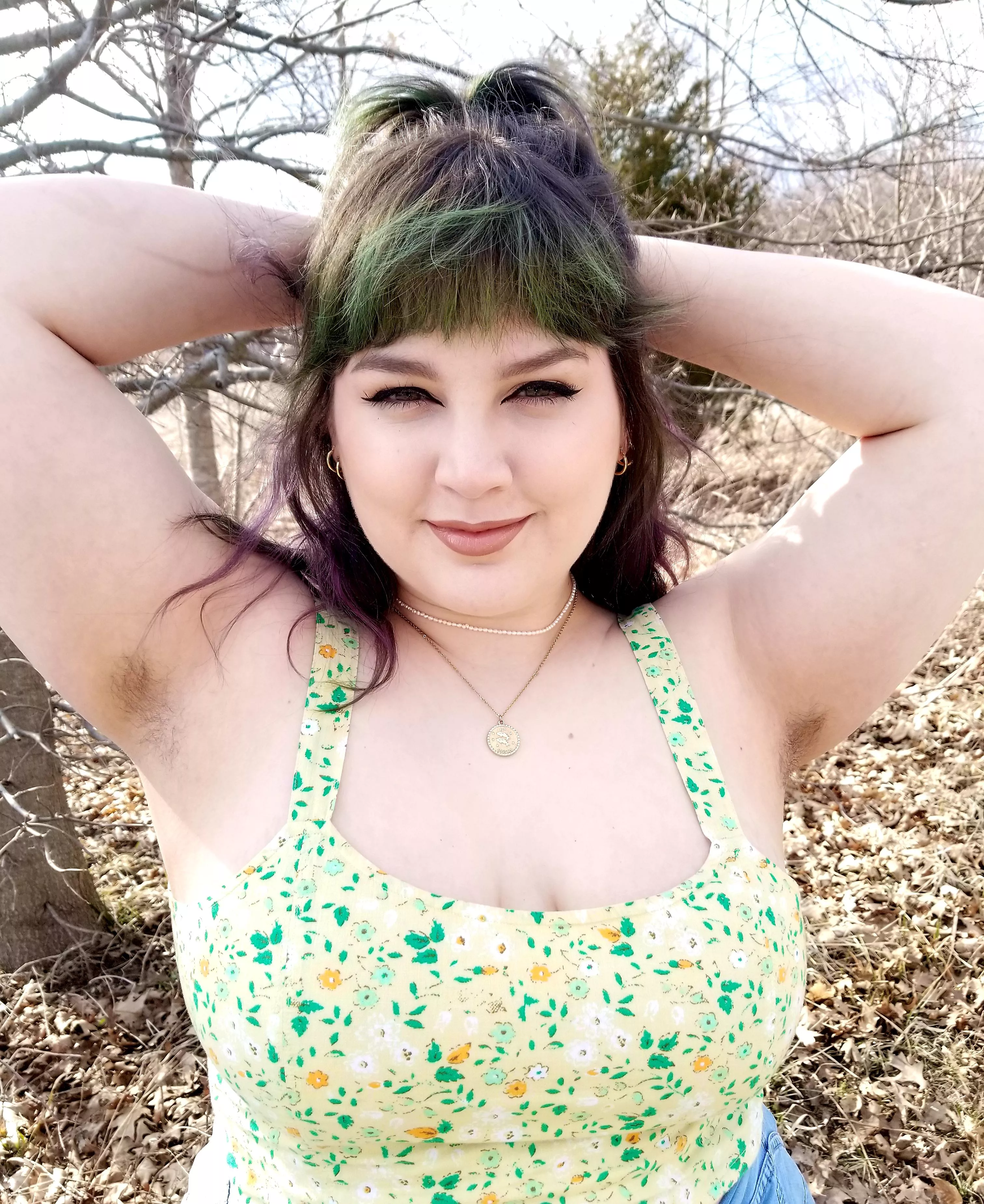 [OC] [F]26 the sun is returning! Can hardly wait for more (deodorant-free) hikes with my Queen