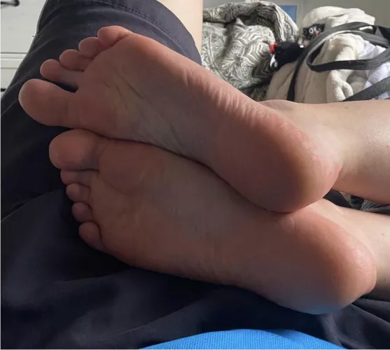 [OC] Who likes my soles 😘