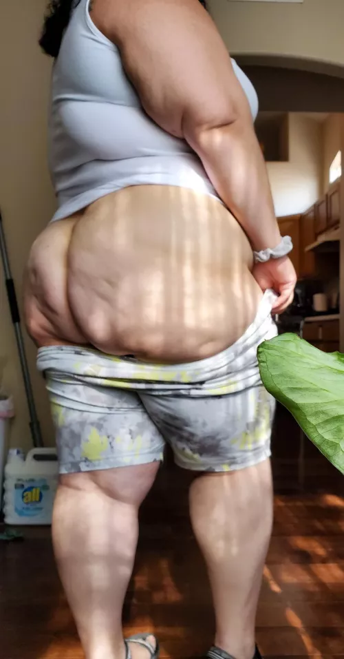 Of course I feel 🔥 and reddit doesn't feel the same. Anyways look how great my ass looks!