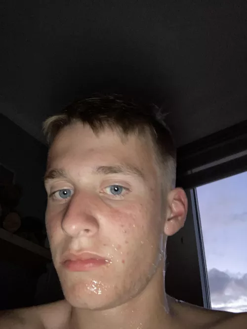 Official now a cumslut 🤝 upvote if you wanna add a load 😏💦