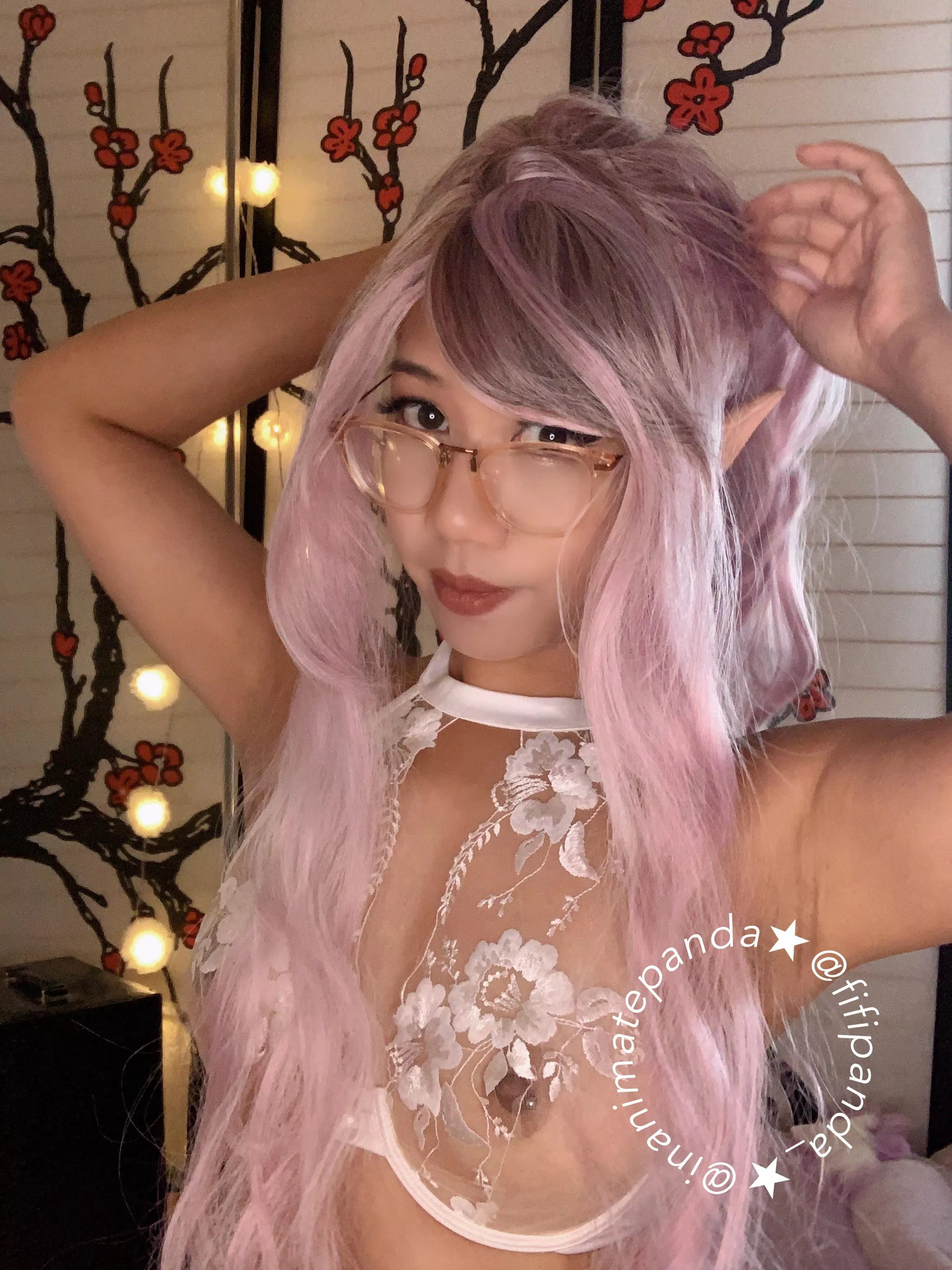 Oh… it’s a bit see-through isn’t it? I hope you don’t mind…