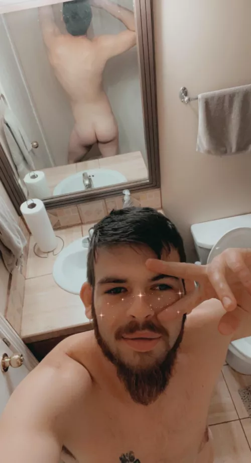 Okay fine hereβs my butt π