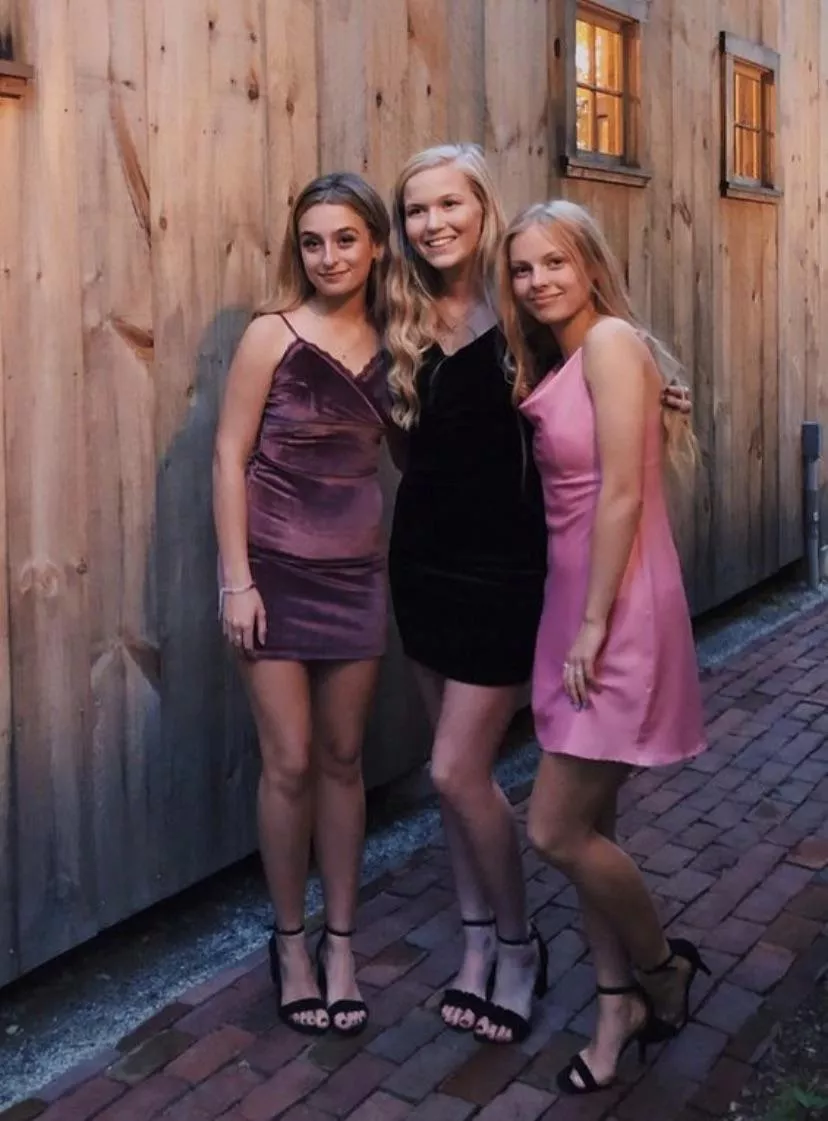 Okay gonna do this again cause it was a hit last time, Comment your favorite and i’ll send a bikini pic of her,(reddit limited my number of chats per day last time so it may take me a little bit to do everyone