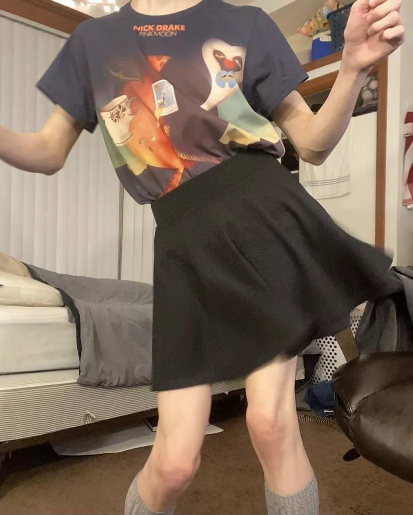 old pic of favorite skirt ☺️