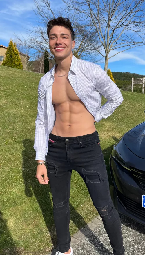 On a trip! š What are your plans for this weekend?