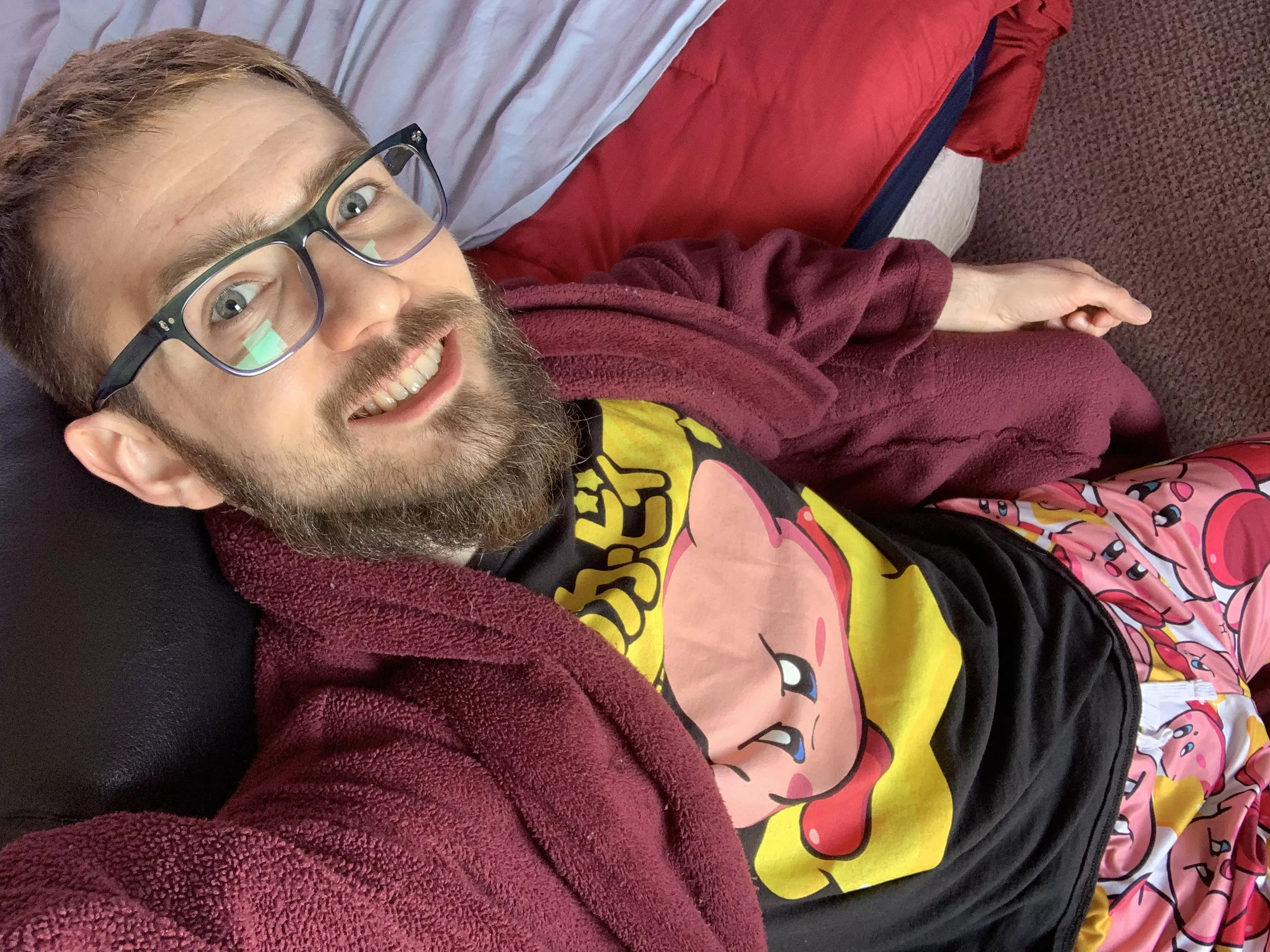 On Mondays we wear Kirby 💖