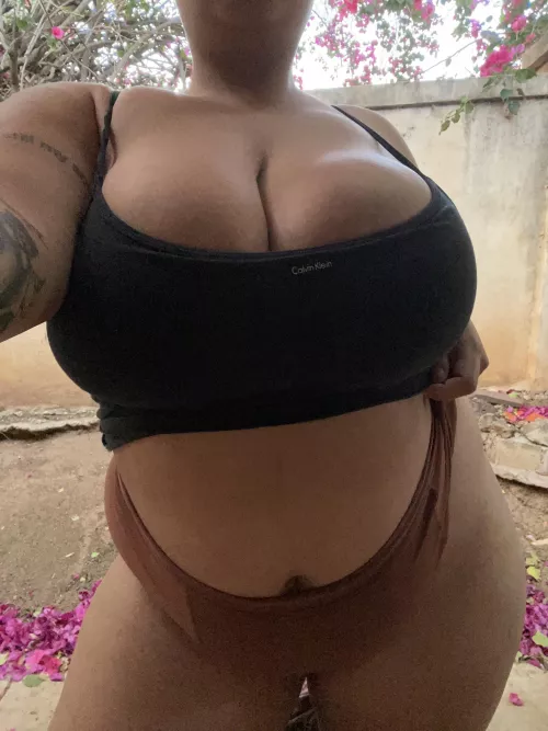 On the road today - had to pull over for a quick pic 😈