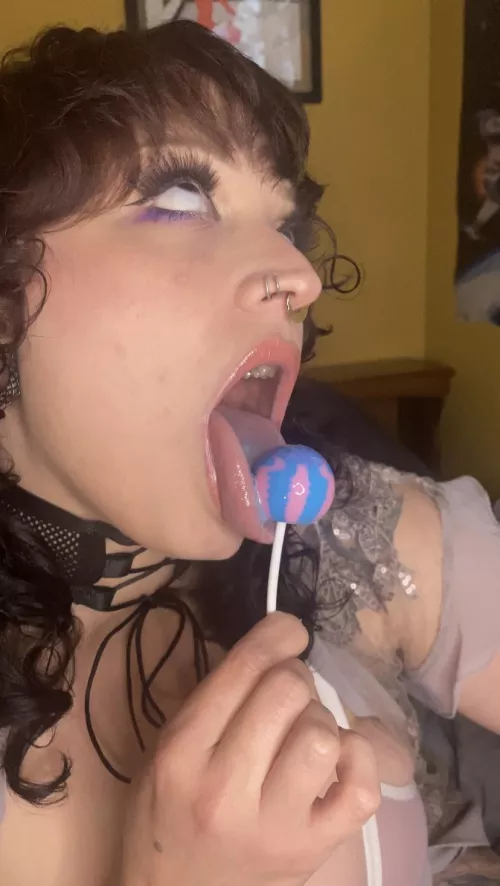 ooh doesn’t the imagination run wild? 😈