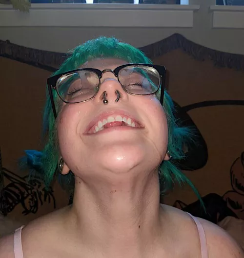 oops i got cum all over my glasses 😩