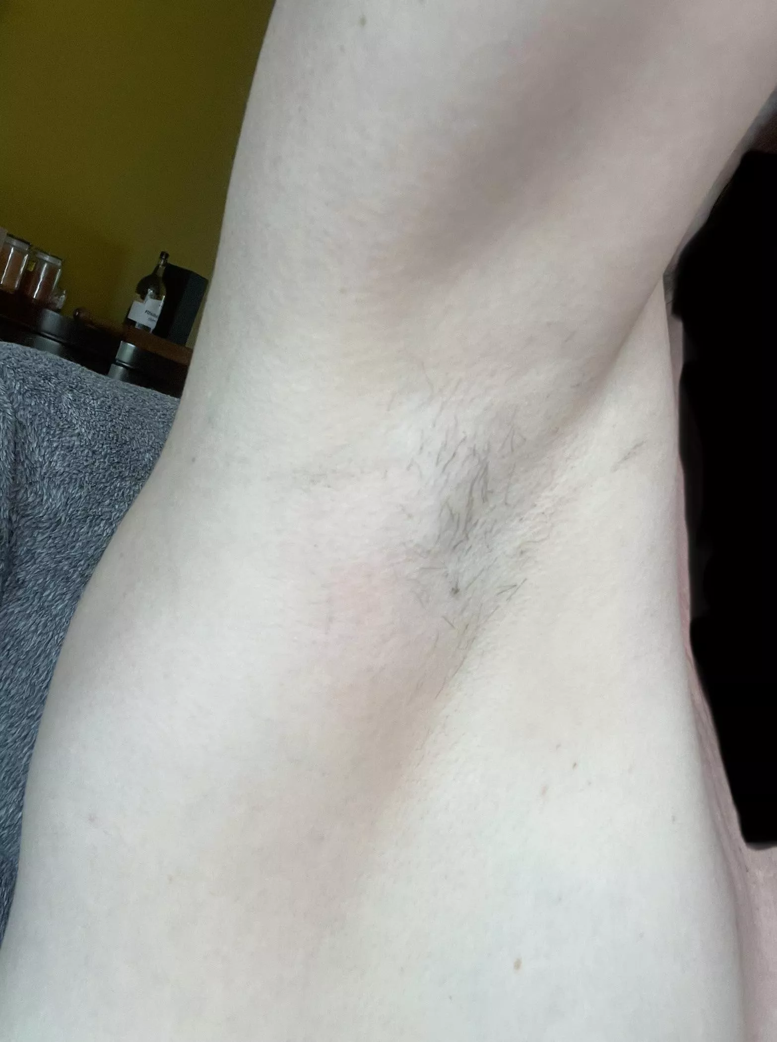 Pale pits… they are moist - just hard to see!