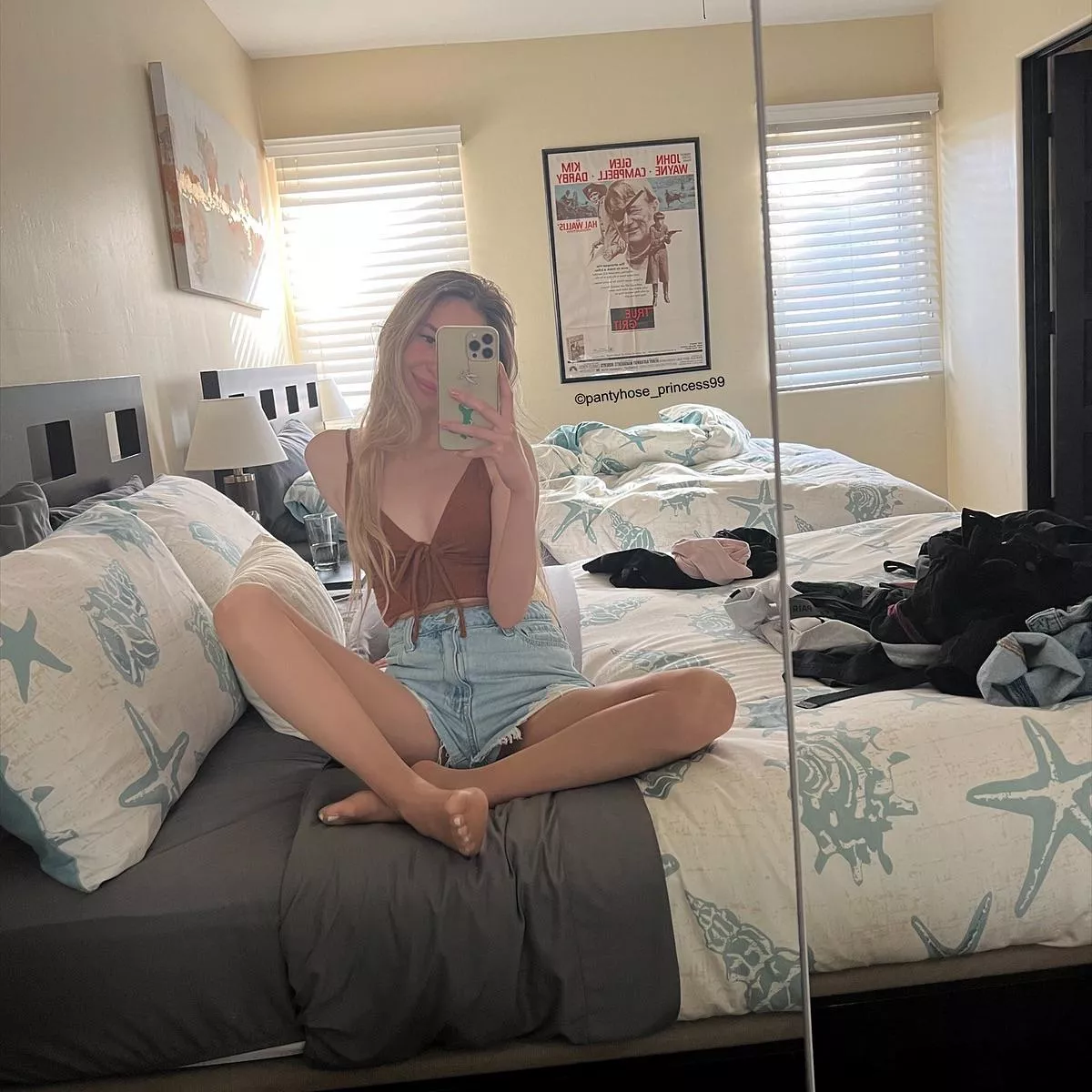 Pantyhose on vacation? I think yes😈