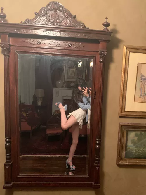 party outfit :)) someone come hit on me 💙[18f]