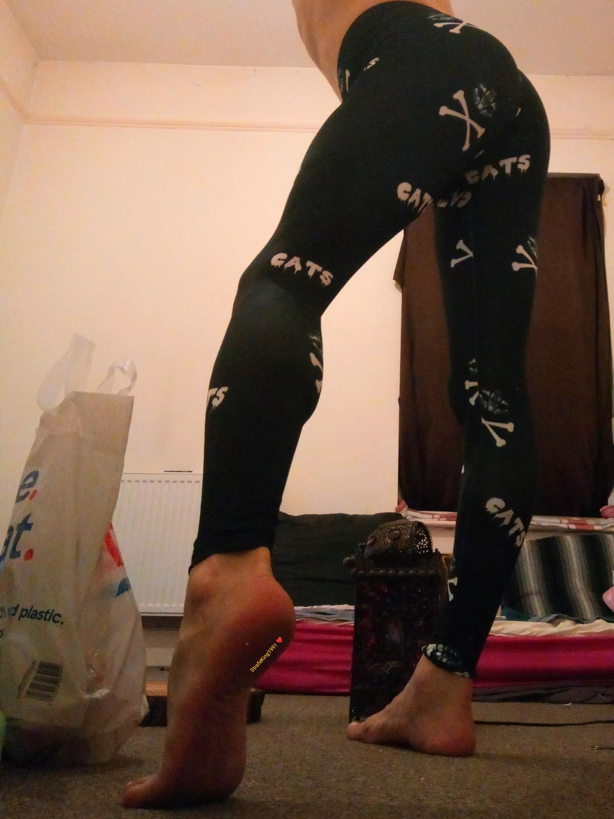 Peach Perfect 🍑😌😚👣