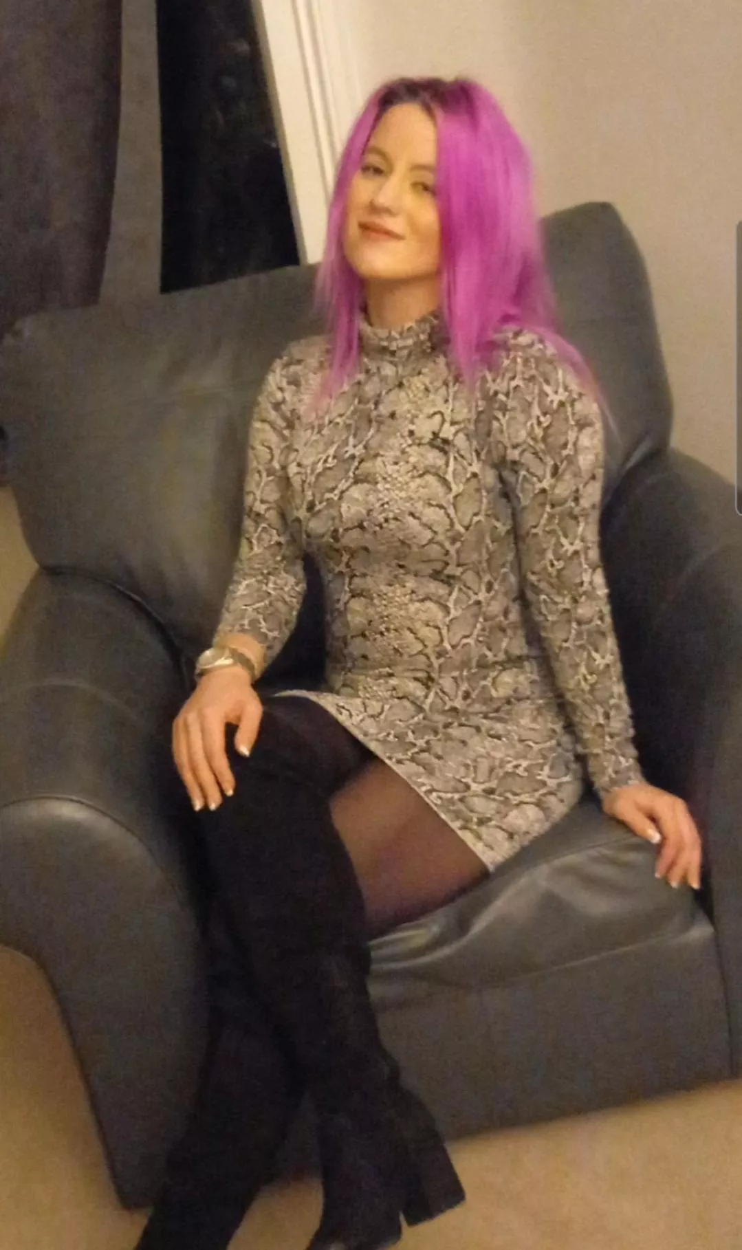 pink hair don't care 😋 x