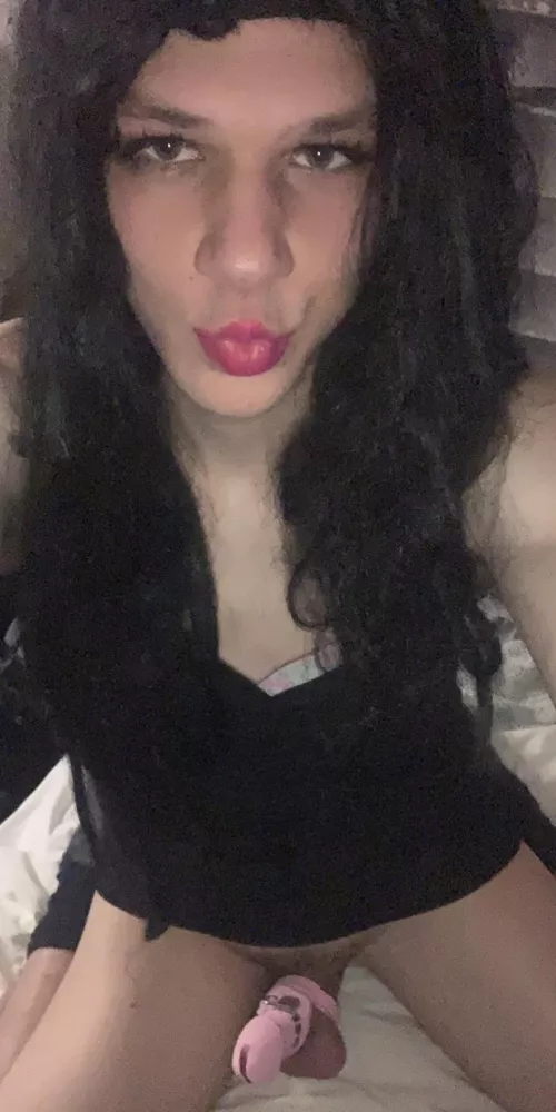 pink lips pink cage 💅🏻