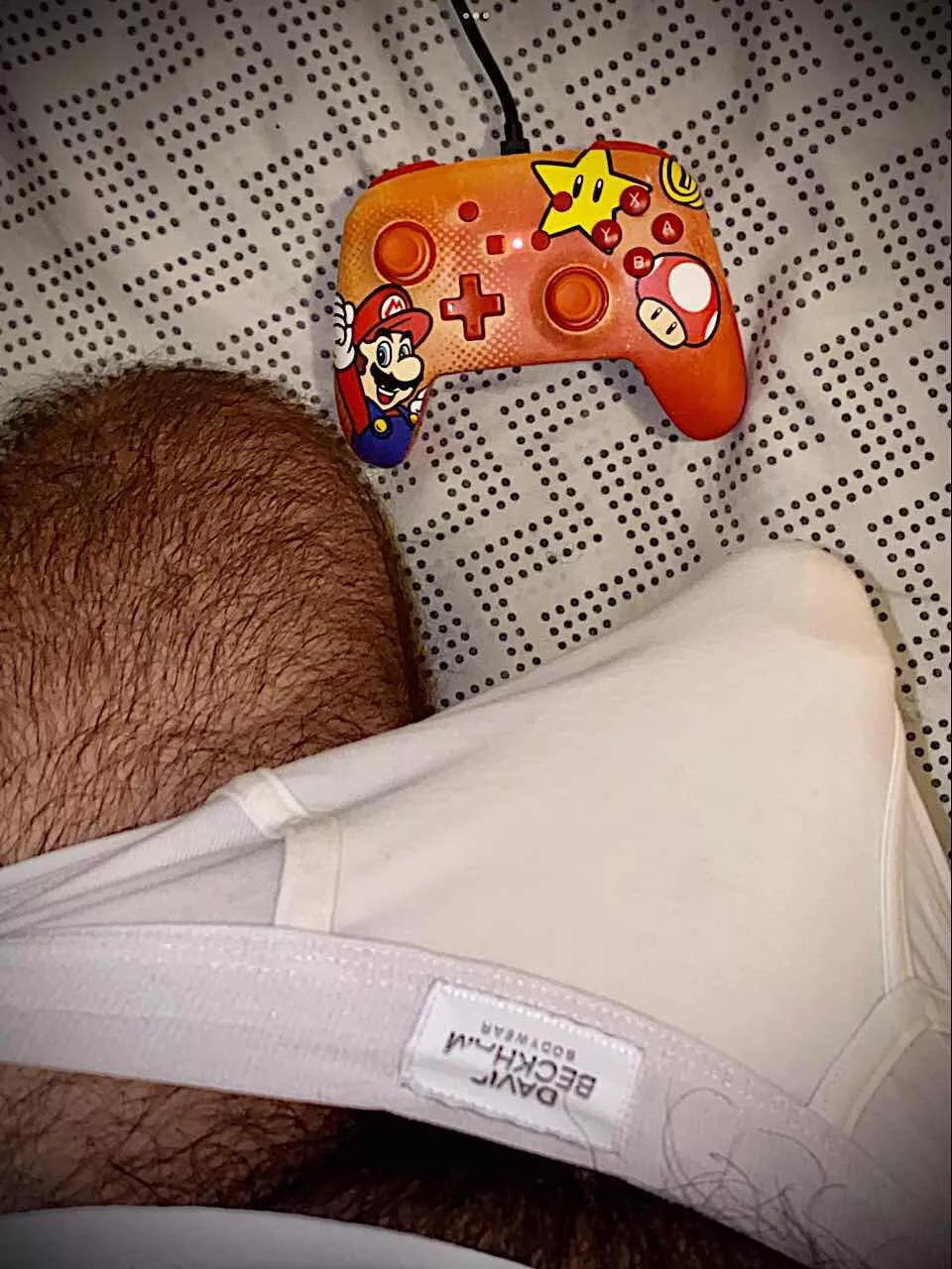 Playing with my switch, got my lovense hush in, hmu if you wanna control it and we can play 😘