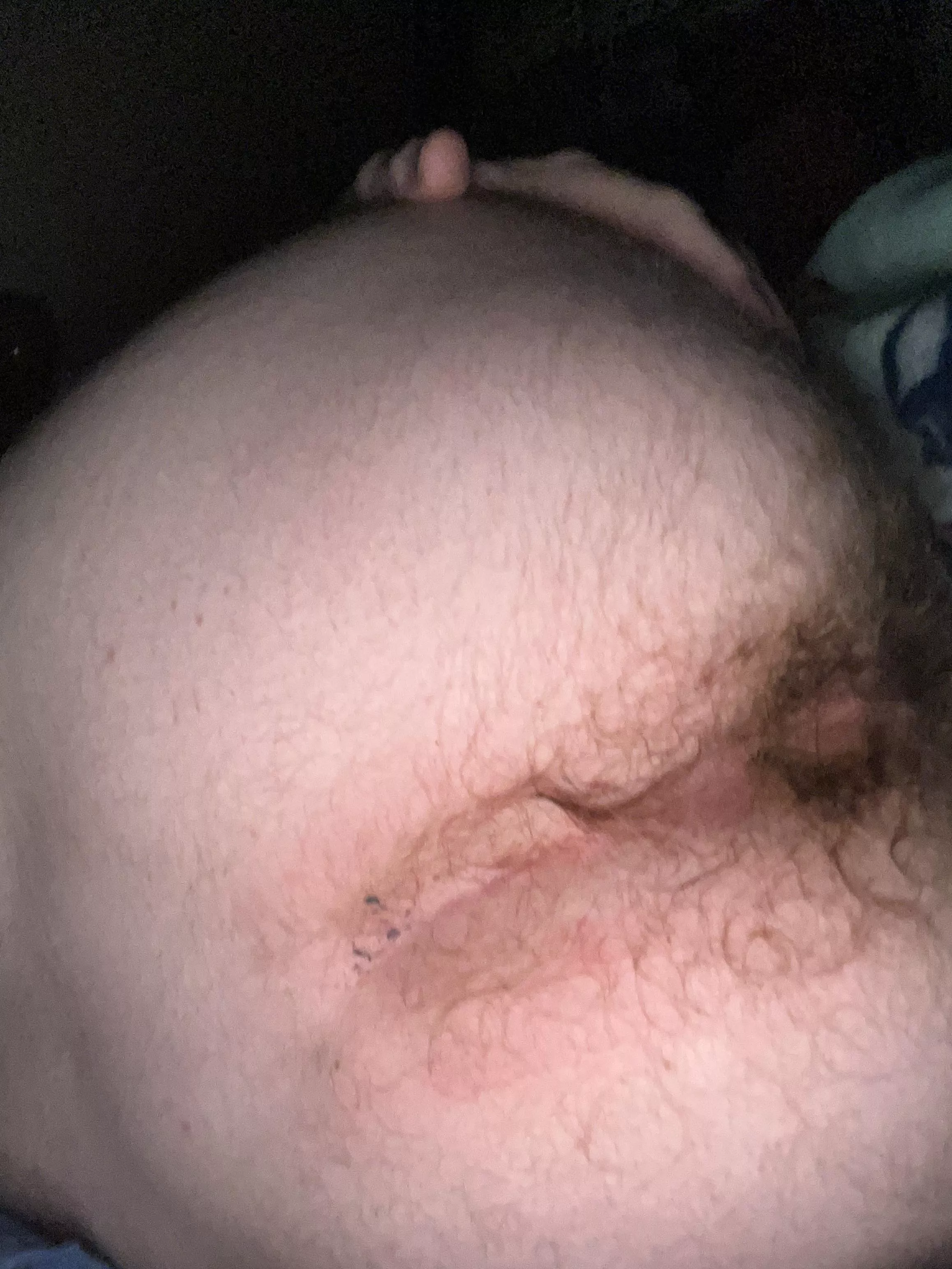 Please Dm me if your cock is 8+ inches and really thick~. I need me a daddy who’ll tear these virgin cheeks apart~.