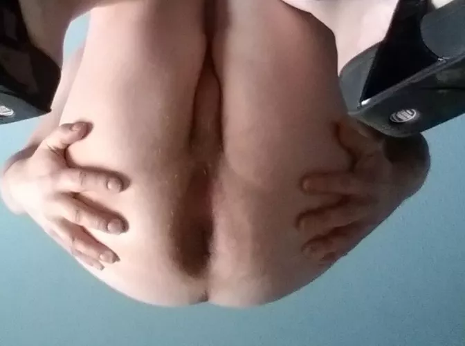 Please stretch my tight virgin arsehole! DMs open.