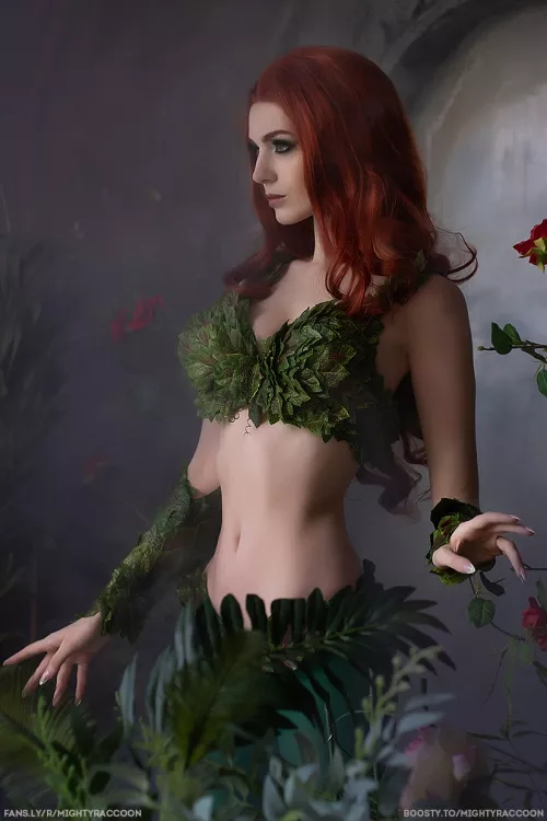 Poison Ivy by MightyRaccoon ~ Still loving my last month's set, so let me share another pic! That location was so nice for Ivy imo!