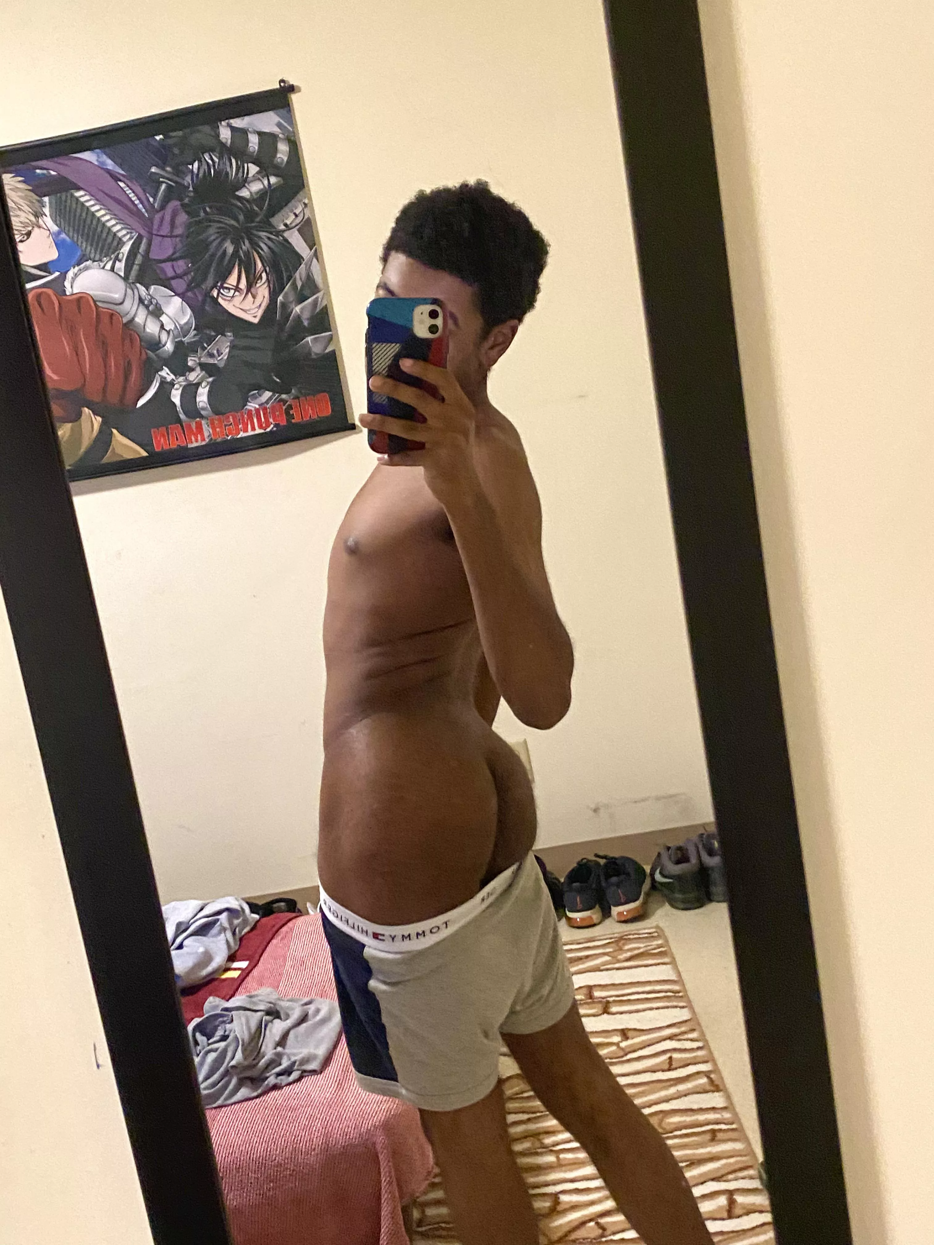 Poking out a bit🙈