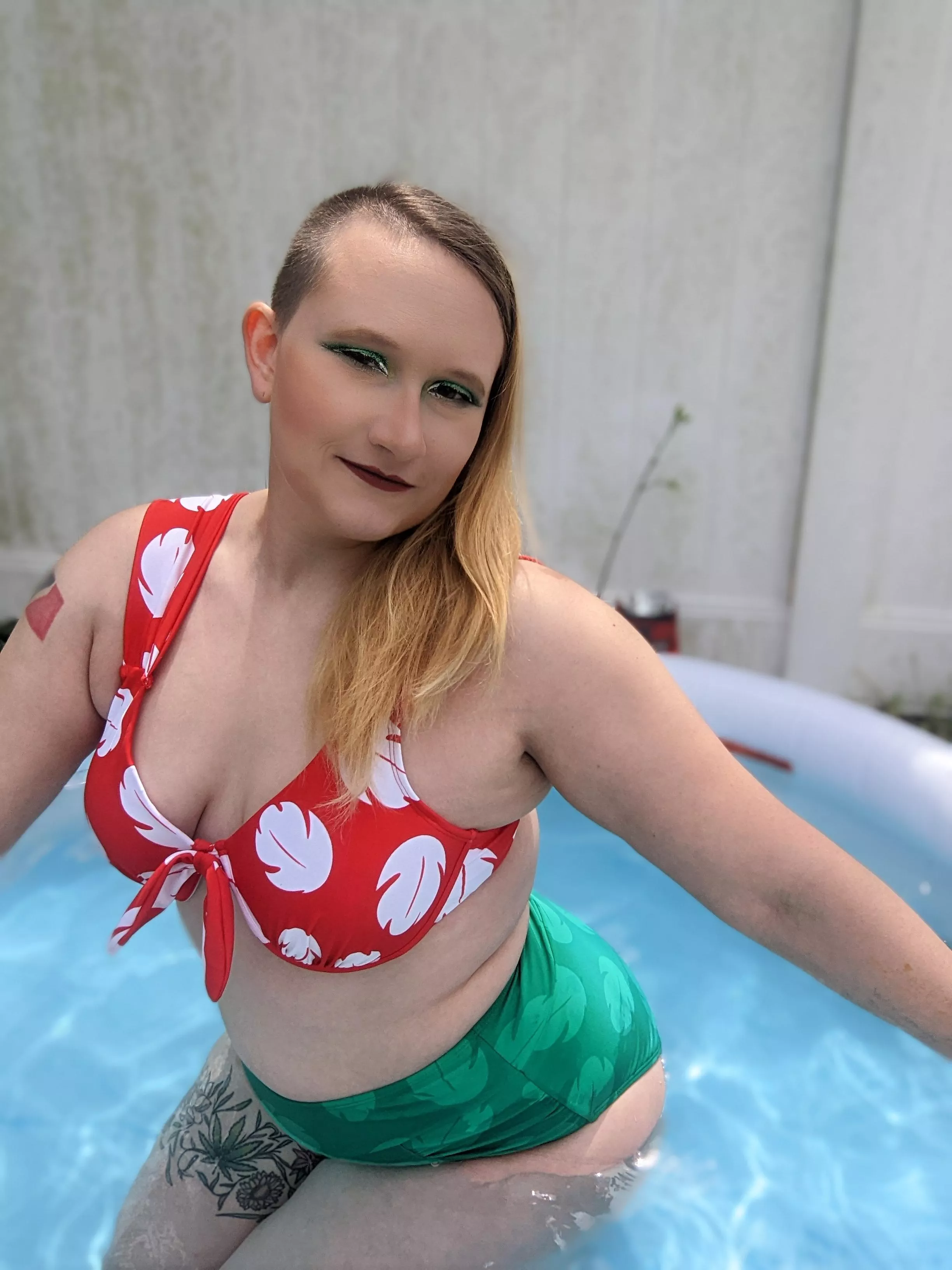 Pool time! I am so excited about the warm weather, I hope you are too!