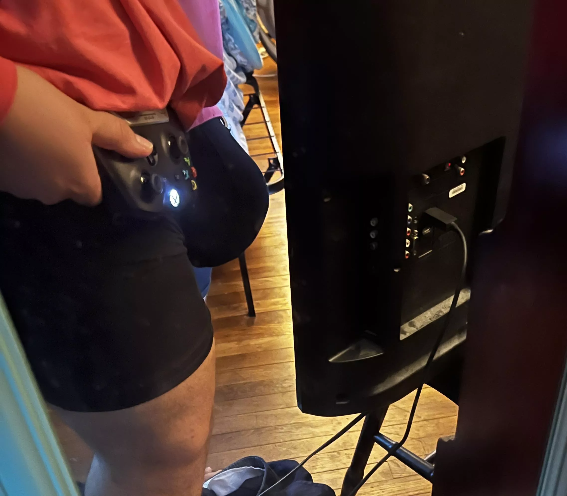 Post but semi squished into the pouch & know time for some Xbone. I need some new friends 😭