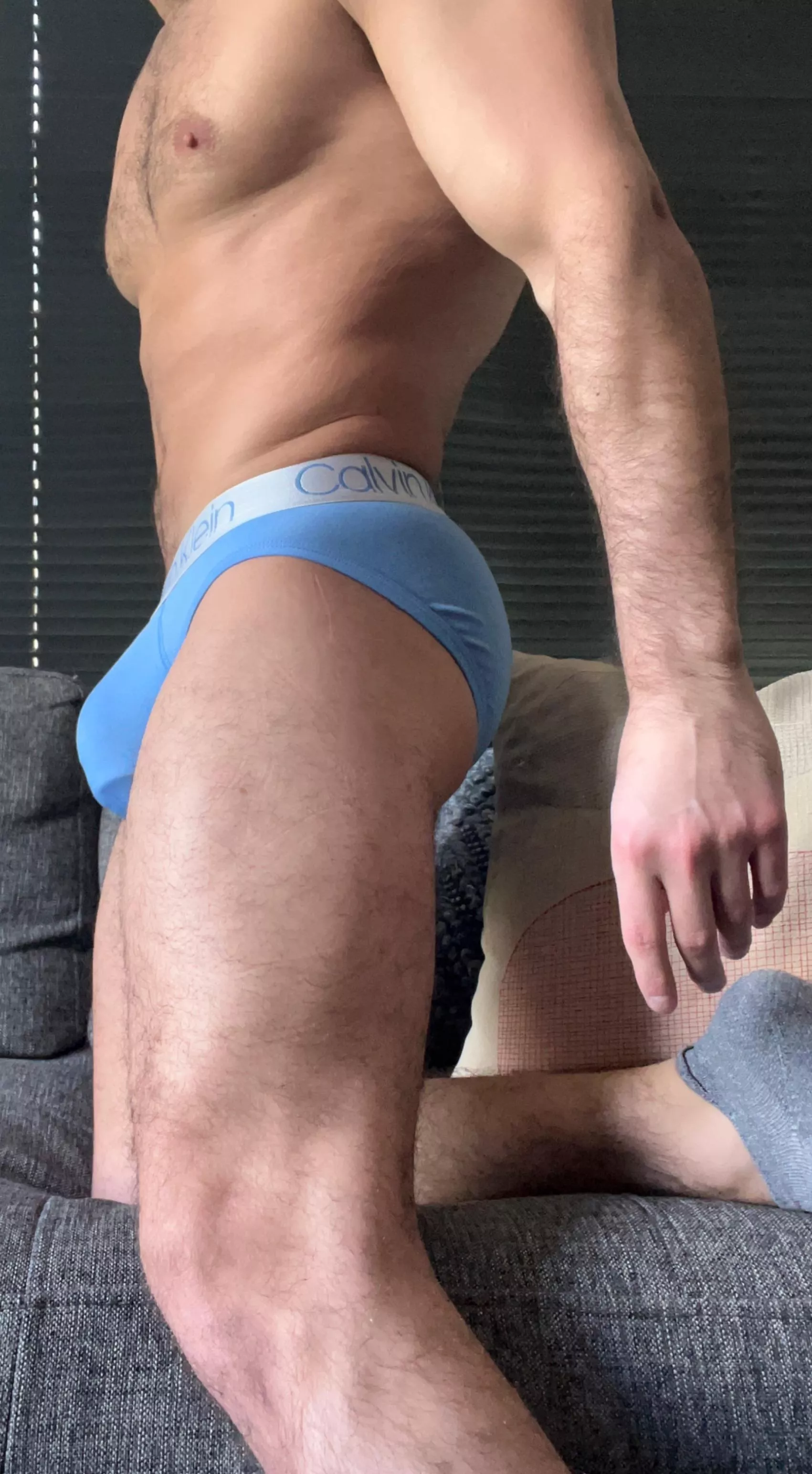 Post leg day, could use a rub down. Anyone willing to help? (M)