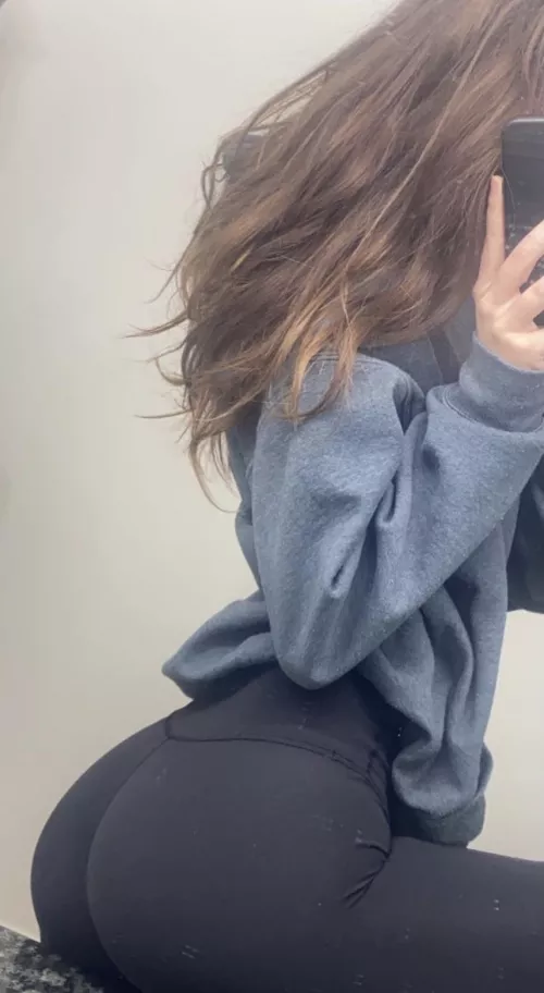 posting this to help you release ur stress after work 🤷🏻‍♀️