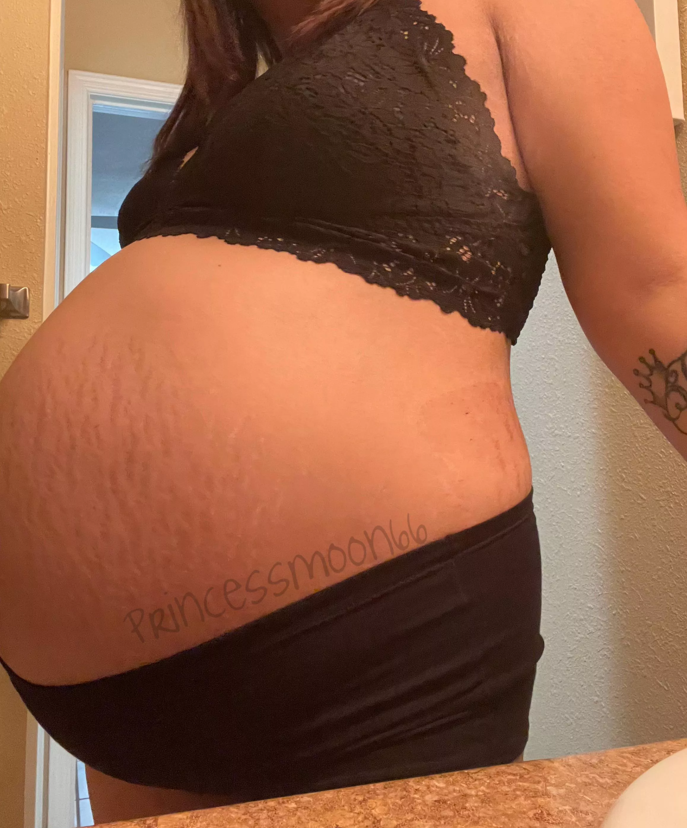 Preggo feedy goddess 💕🌭🍔🌮