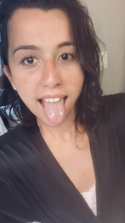 Pre-shower facial, tell me why it never seems to be enough? 🧐👅👅