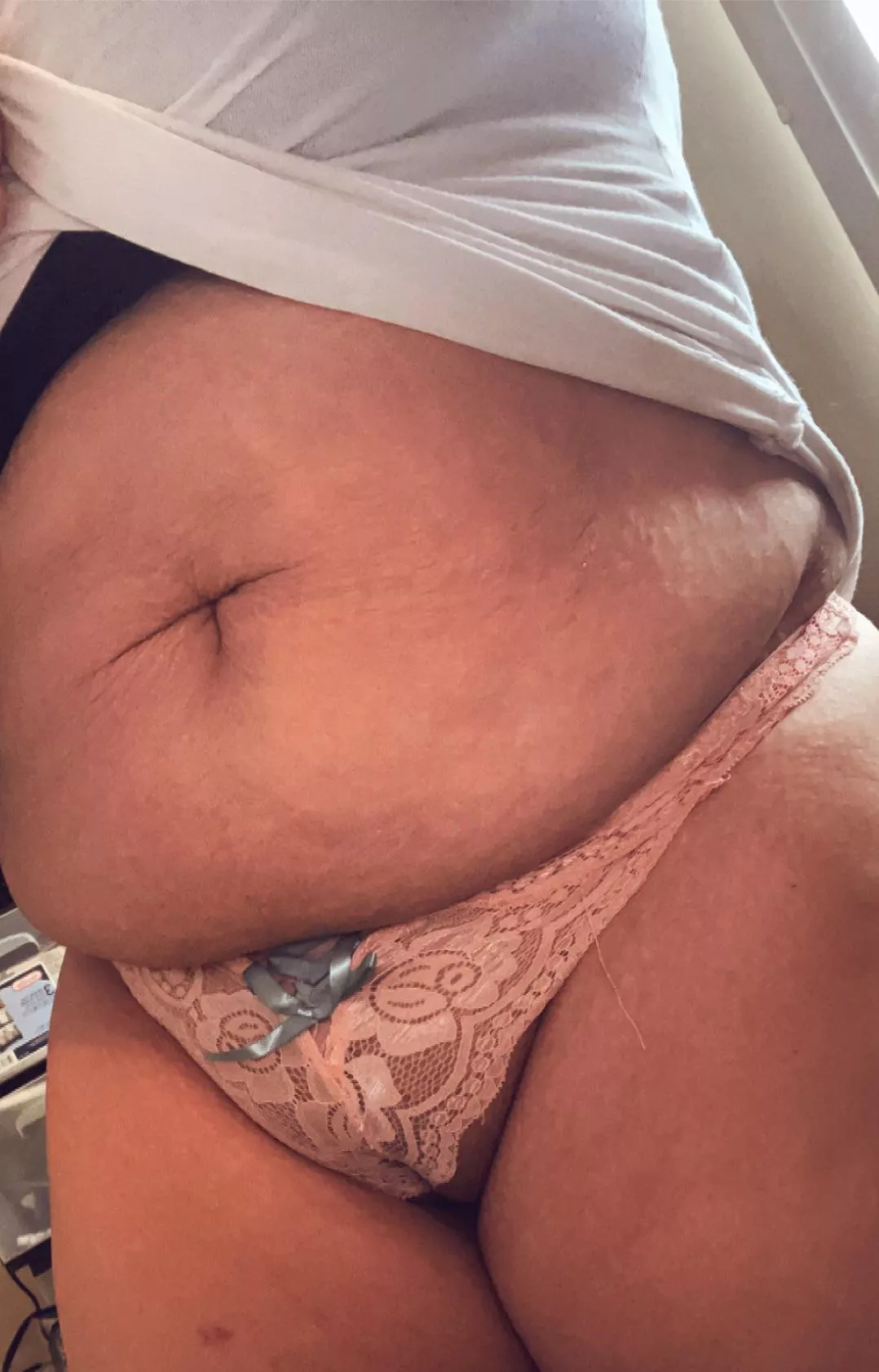 Pretty pink panties 💕