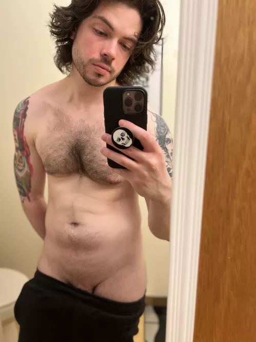 Pull it out and suck it, so I can see your ass in the mirror