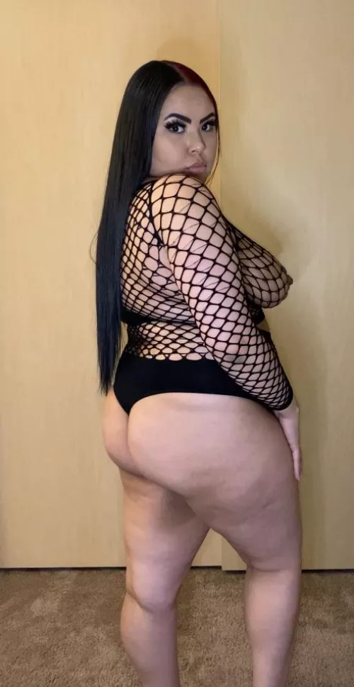 Pull my hair while you spank my ass 😈💦