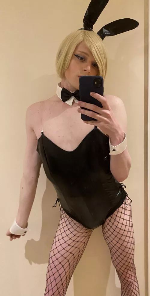 Quickly plunge into the rabbit hole 😘💋