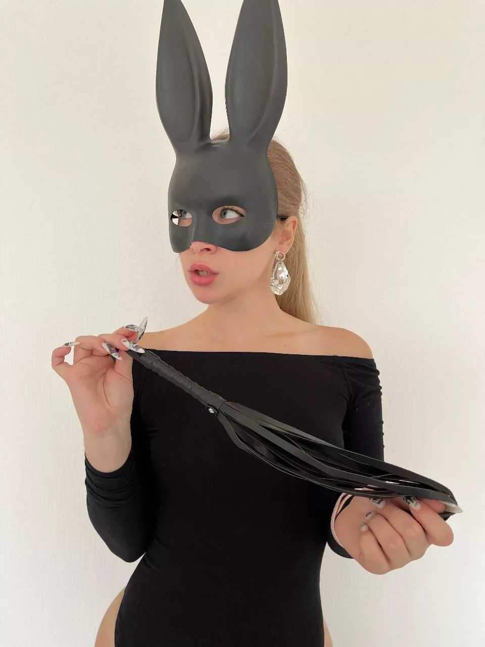 R u slave or master? 😏