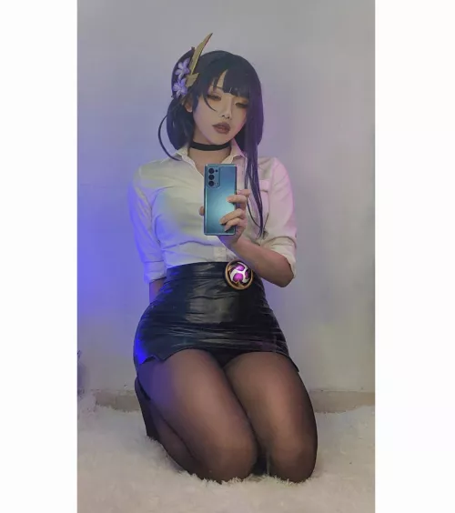 Raiden Shogun cosplay by Hongbin (Genshin Impact)