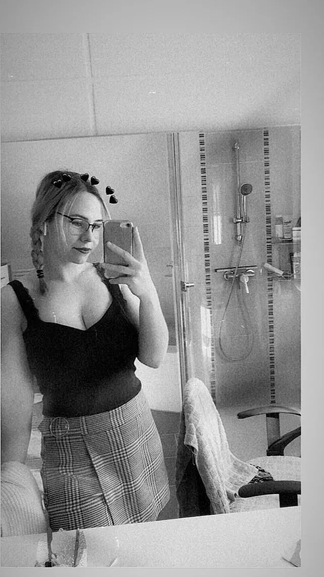 Ready to get a hard fuck🔥What would you do to me if you saw me like this?😈🔥