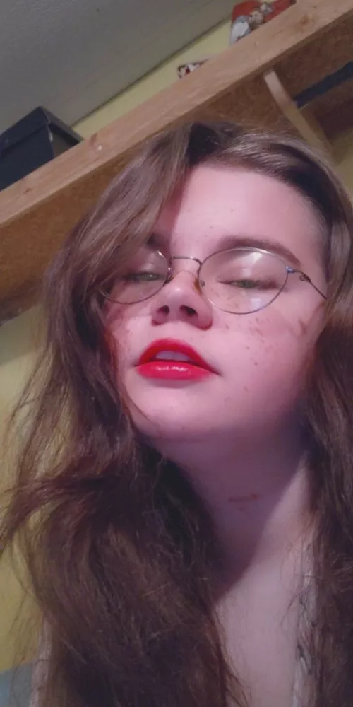 ready to smudge my lipstick