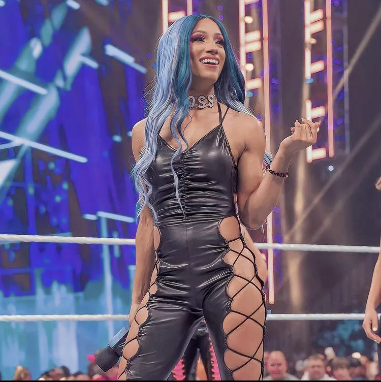 Really hope Sasha comes back 🤤