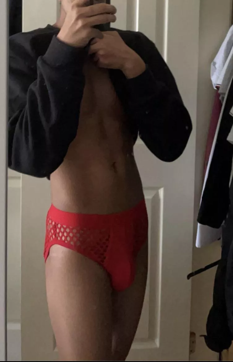 Red briefs kinda day <3
