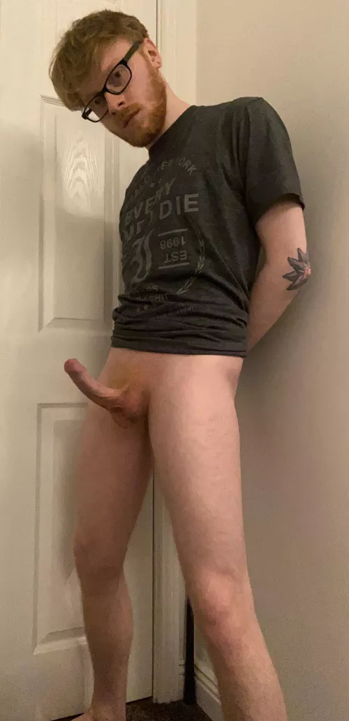 Red hair representing βπ»π₯π₯