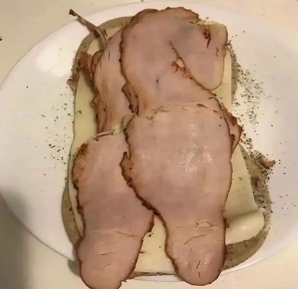 relax bois, just a regular turkey sandwich