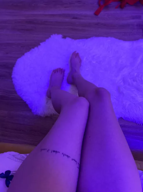 Relaxed Feet 🔥